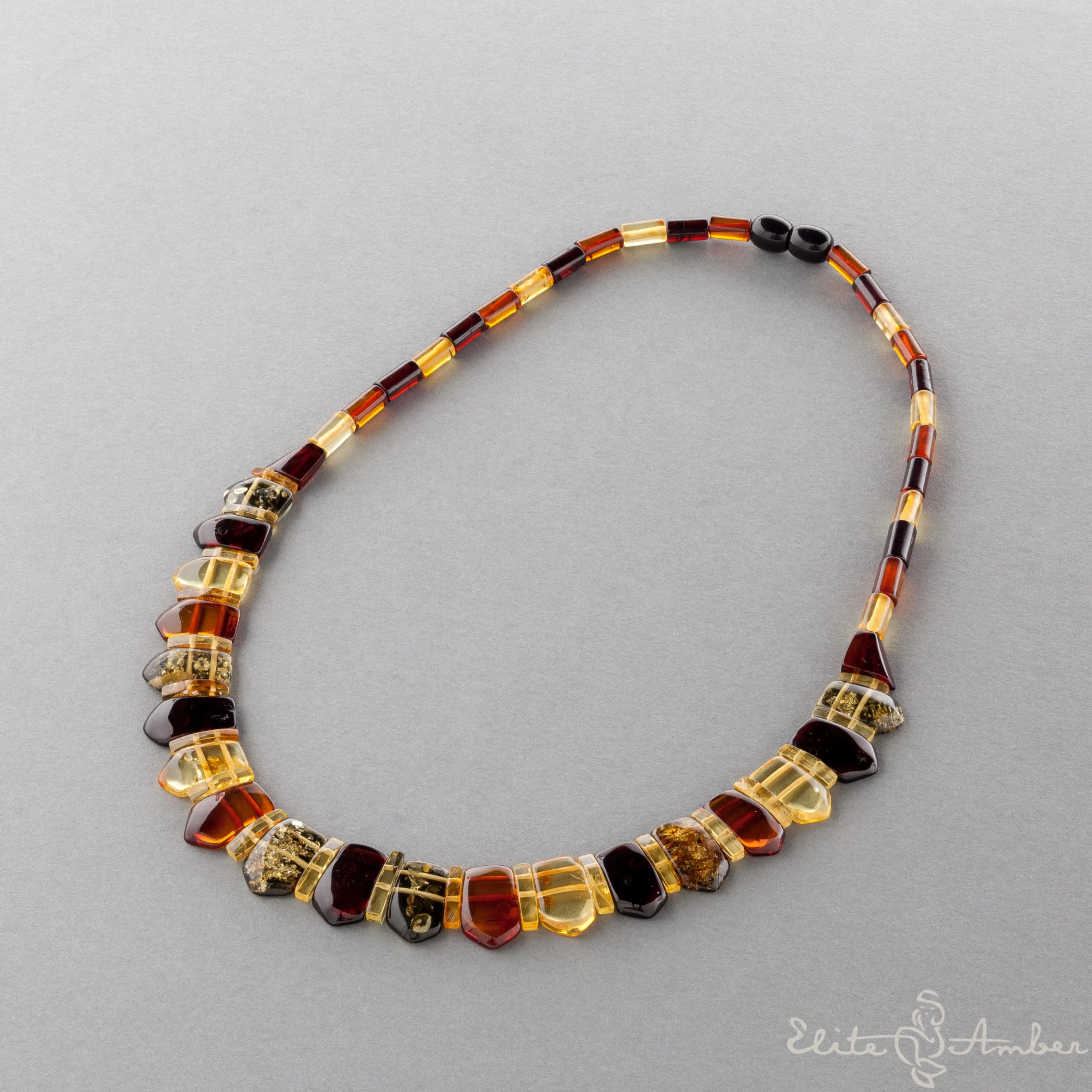 Amber necklace "Small pentagon Cleopatra"