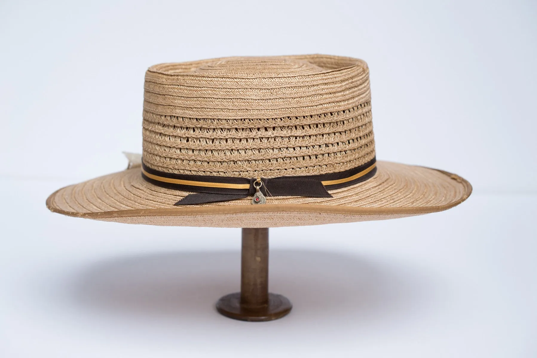 Canotier hat