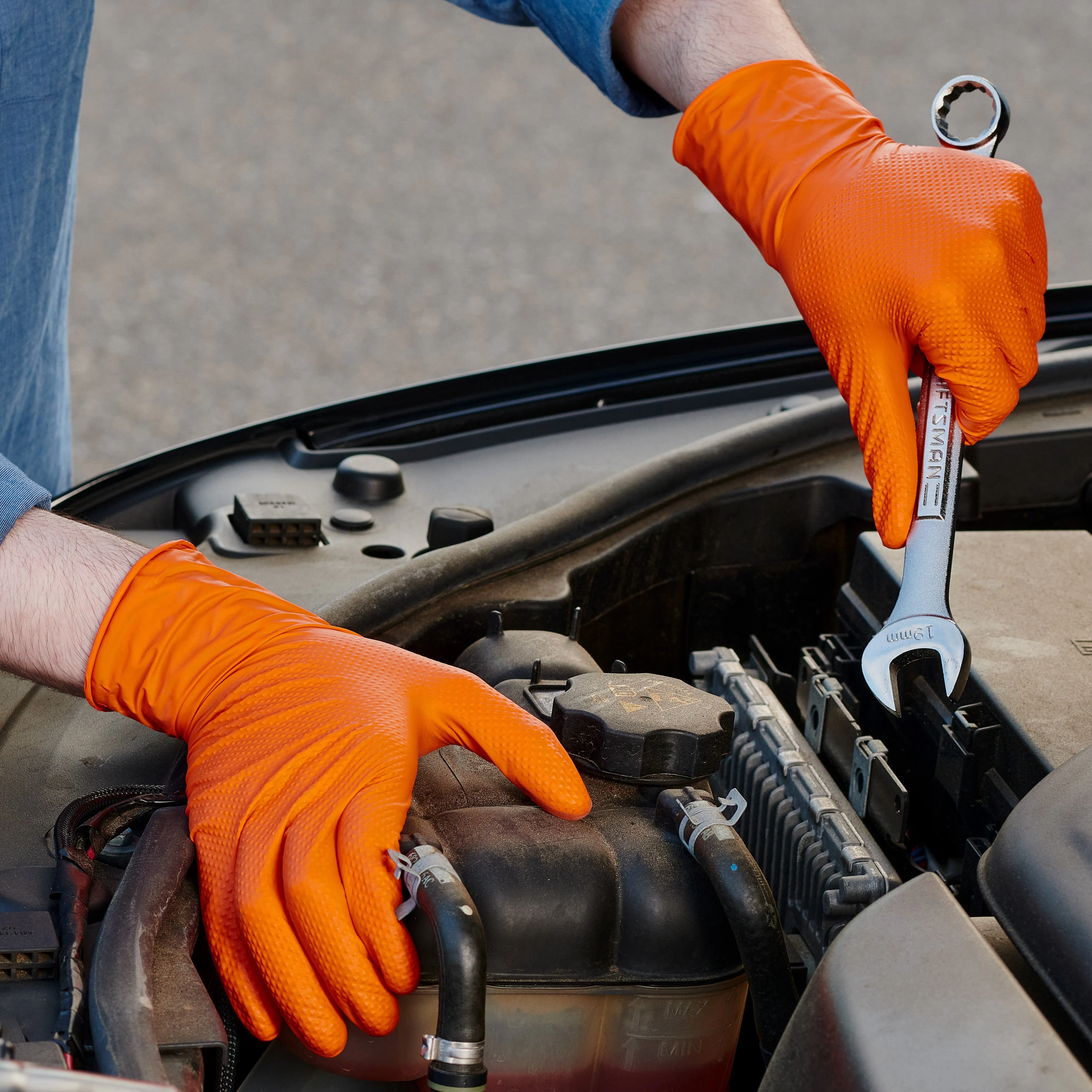 [Case of 1000] 8 Mil Disposable Orange Nitrile Heavy-Duty Gloves, Industrial, Diamond Texture - Medium