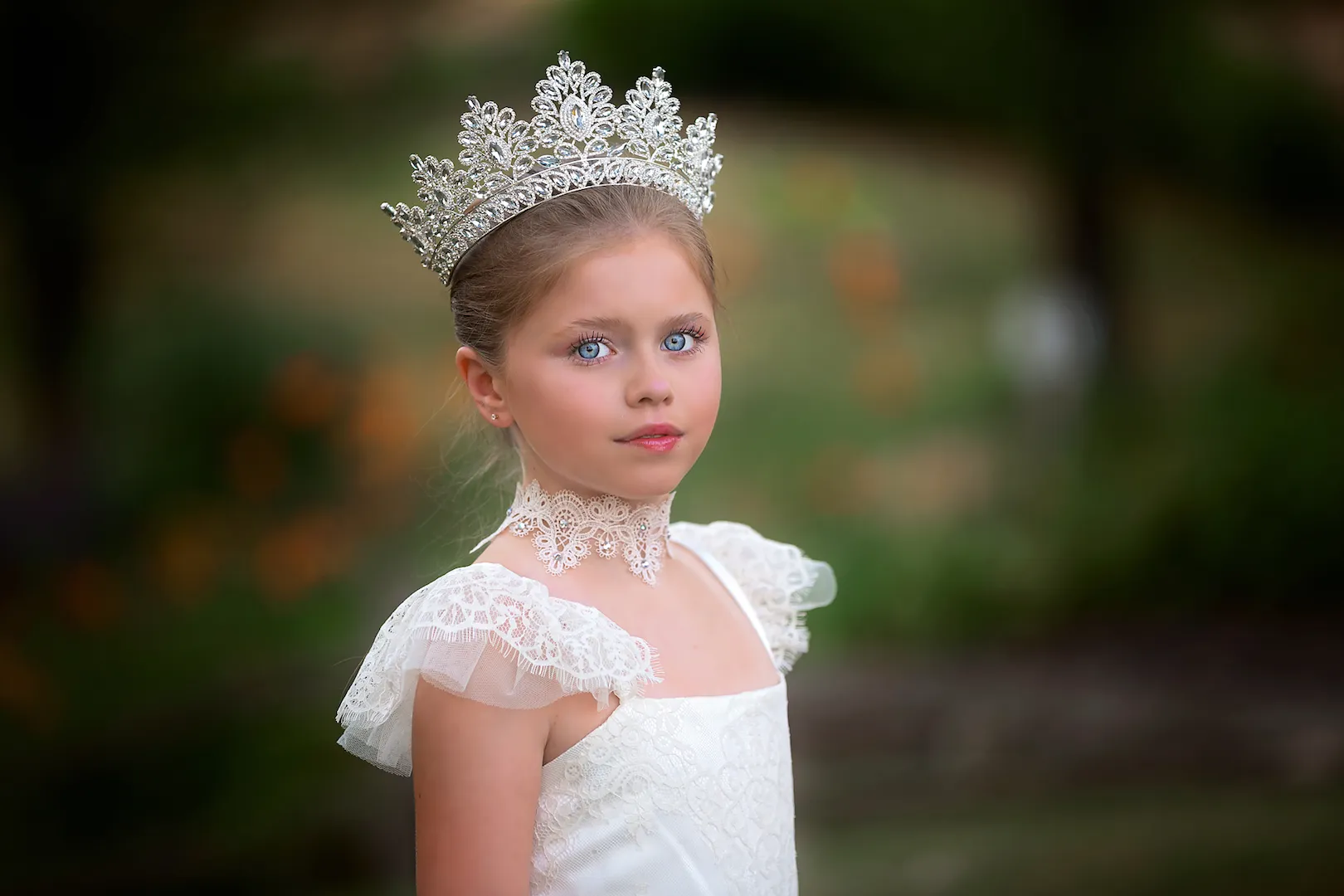 Dignified Exquisite Coronation Diadem