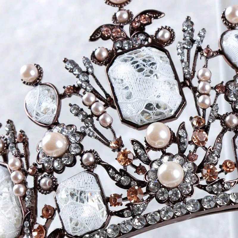Fanciful Daring Vintage Crown