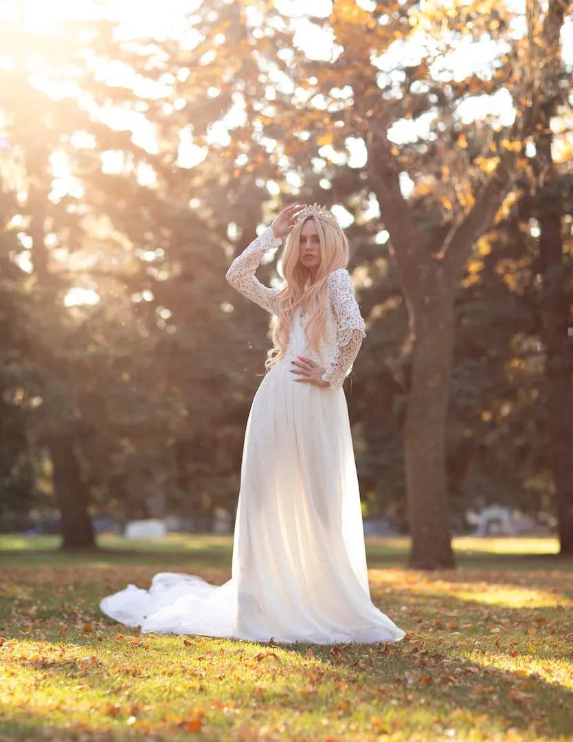 Gorgeous European Tiara in Ivory