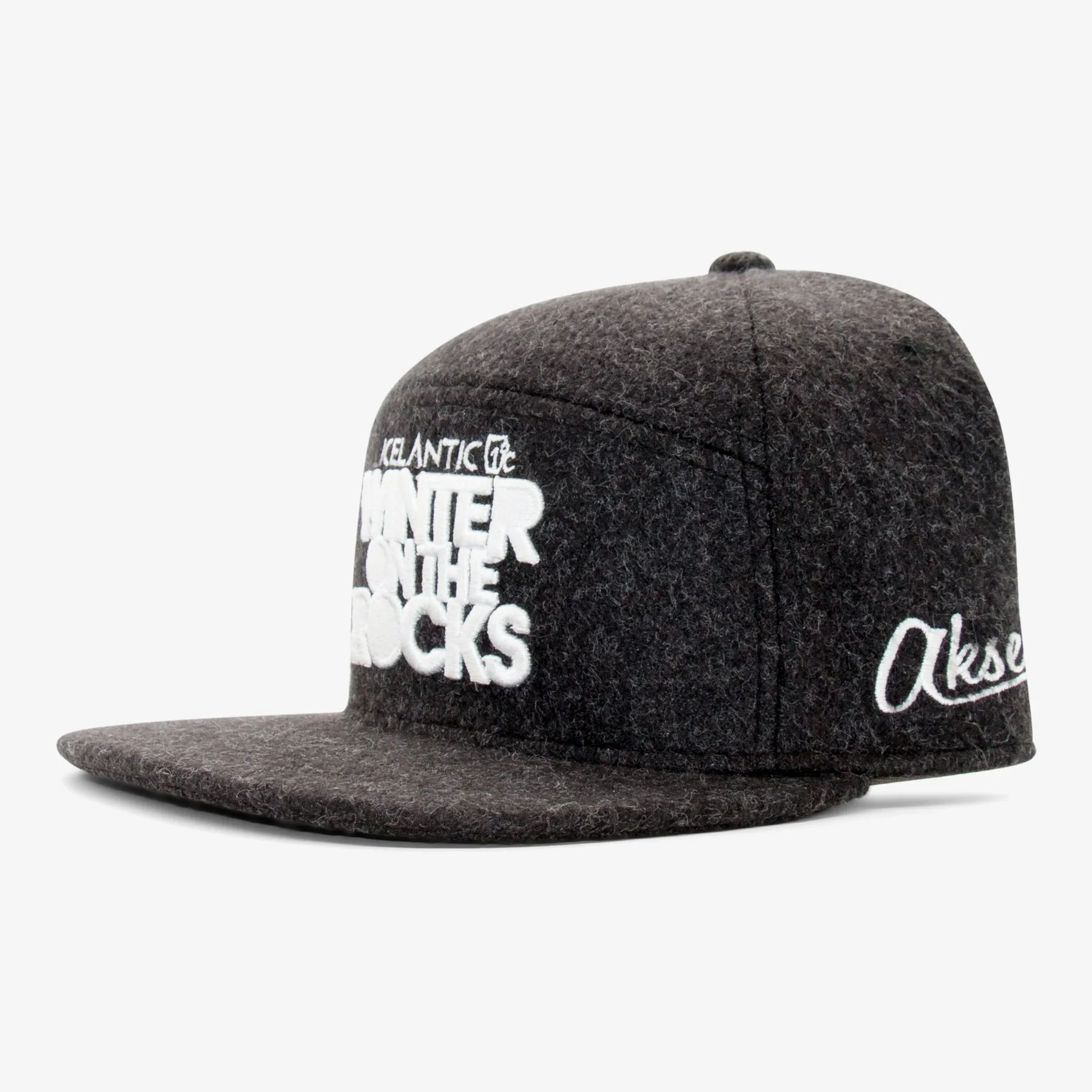 Icelantic X Aksels Winter on The Rocks 2020 Wool Camper