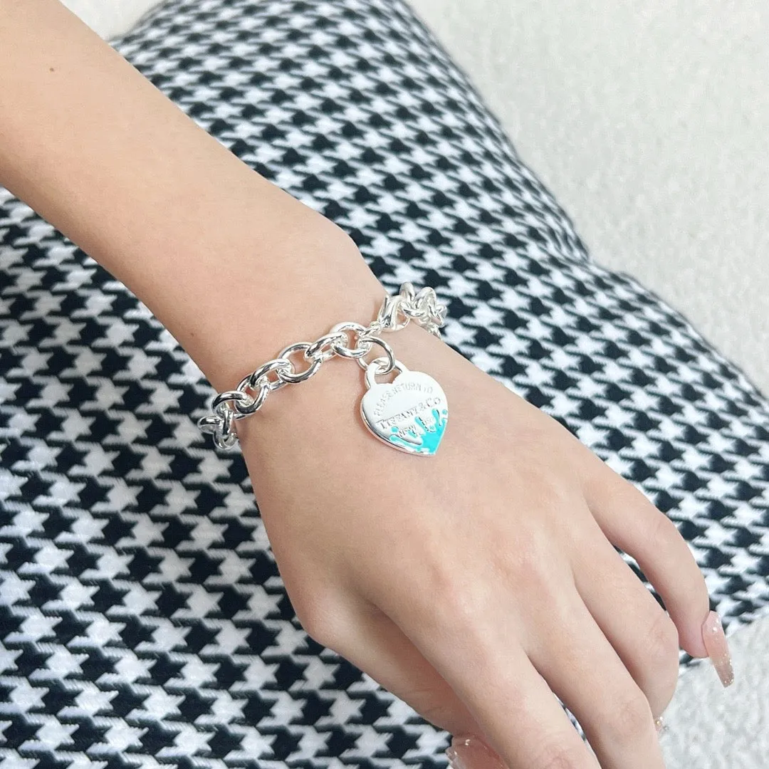 JW822 T Heart Bracelet