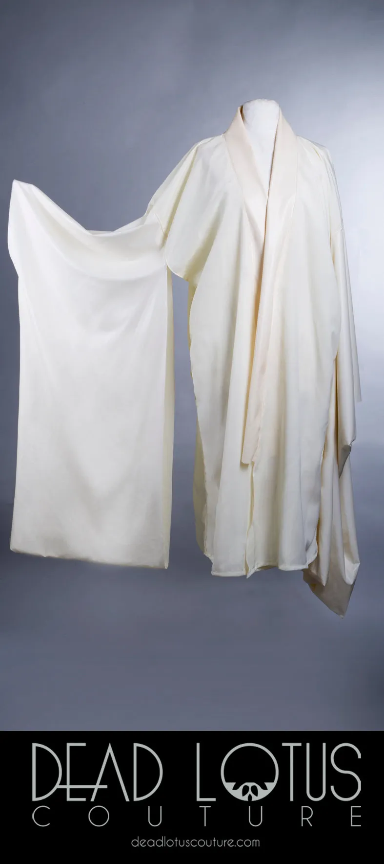 ONNA Yukata Robe Kimono (Fabric & Latex)