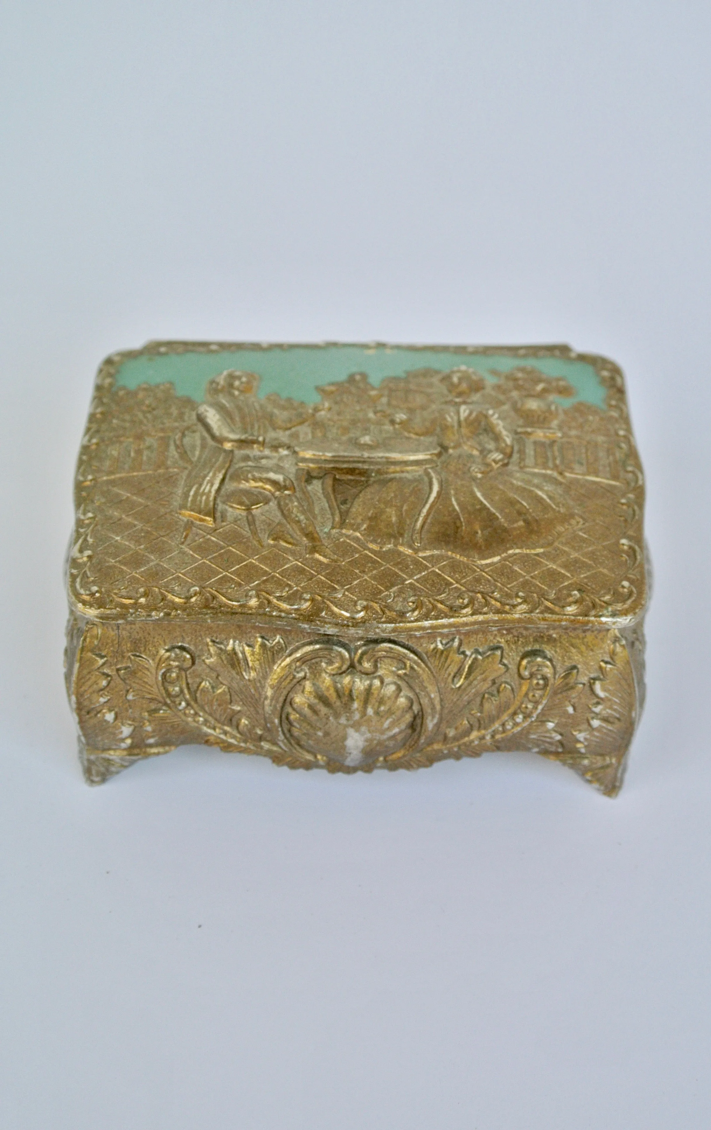 The Bridgerton Ring Box (small)
