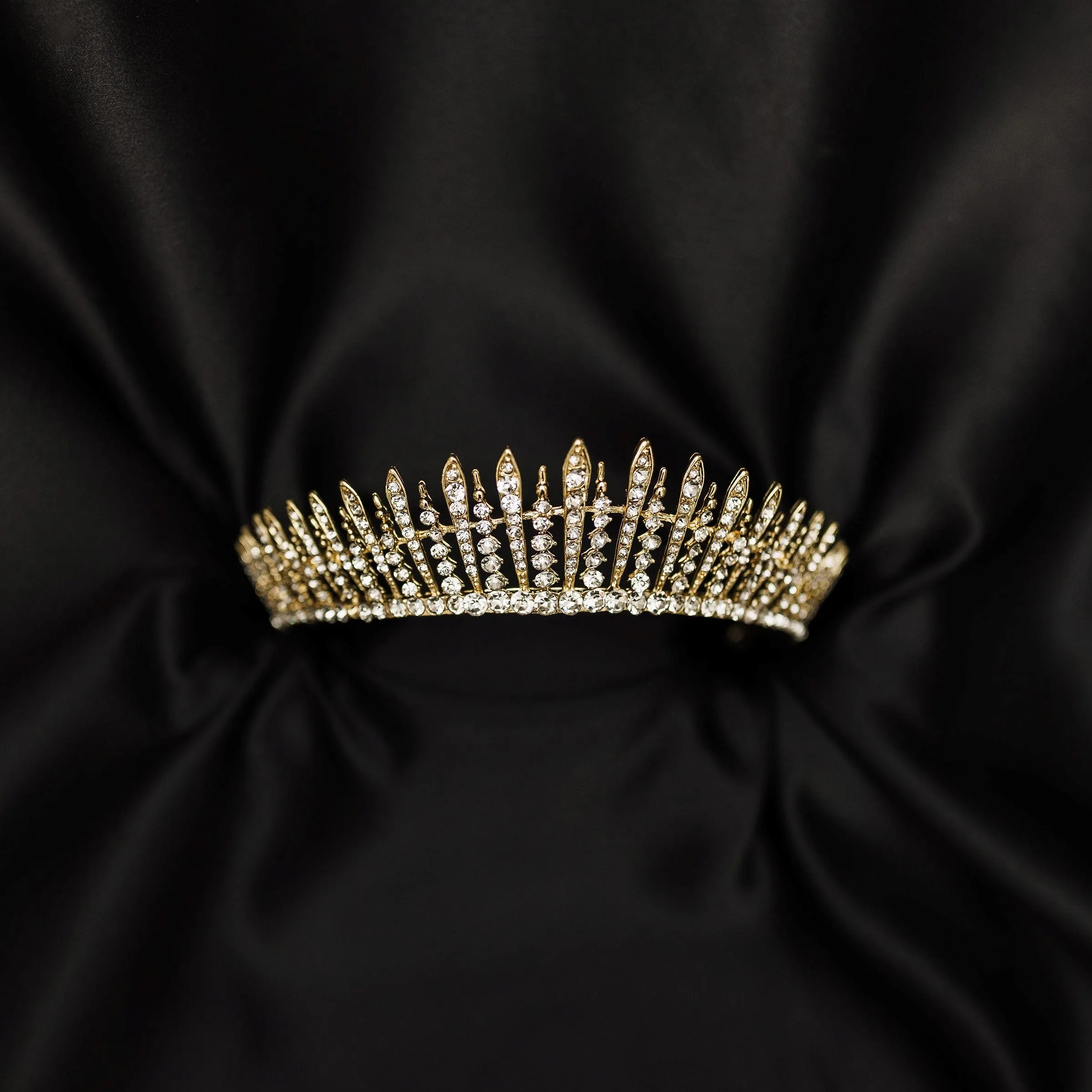 Theia’s Tiara in Gold