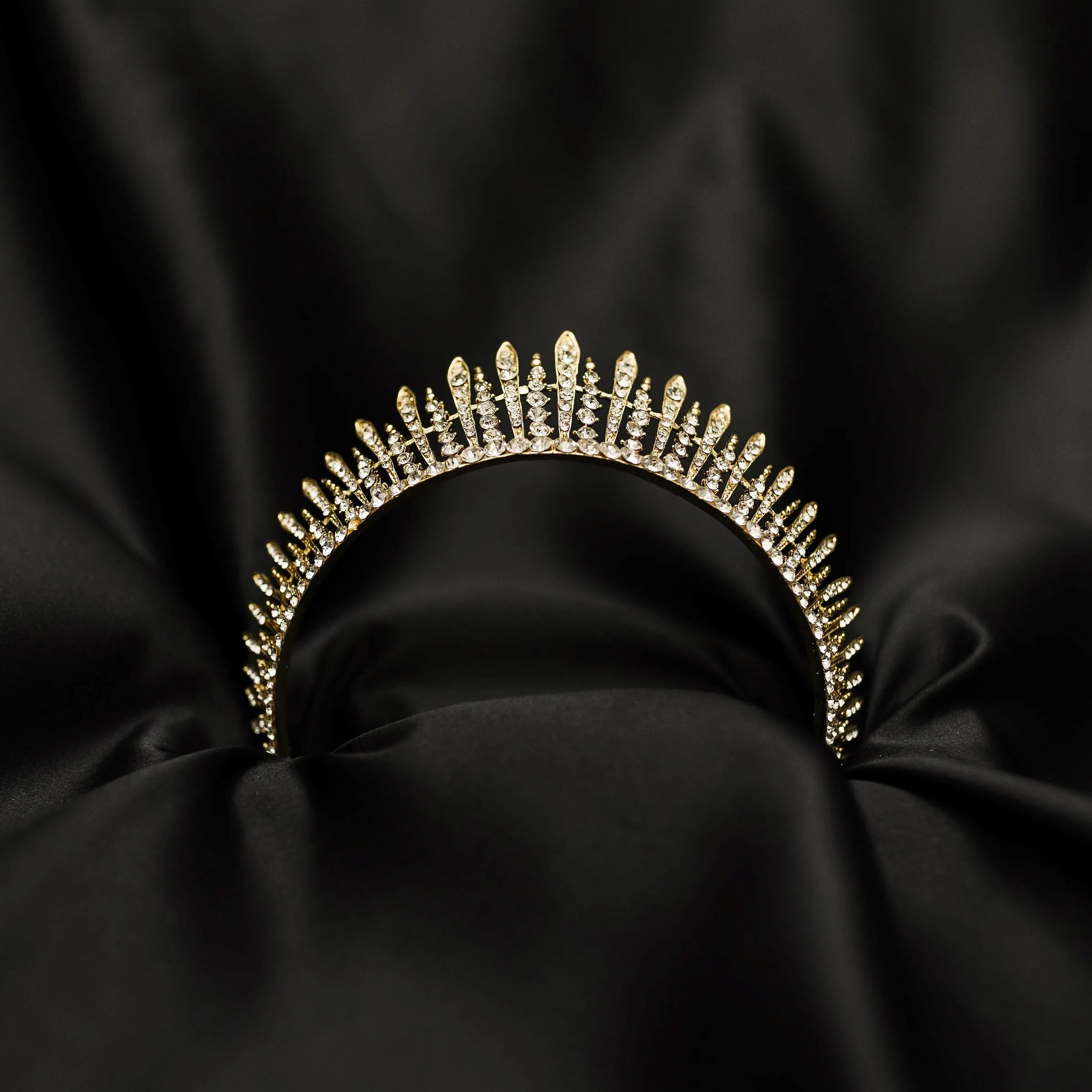 Theia’s Tiara in Gold